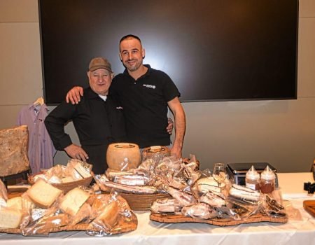 Wine On Tour 2025 stand cibo